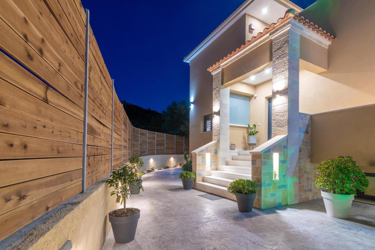 Romanza II Luxury Villa Kalamákion Exterior foto