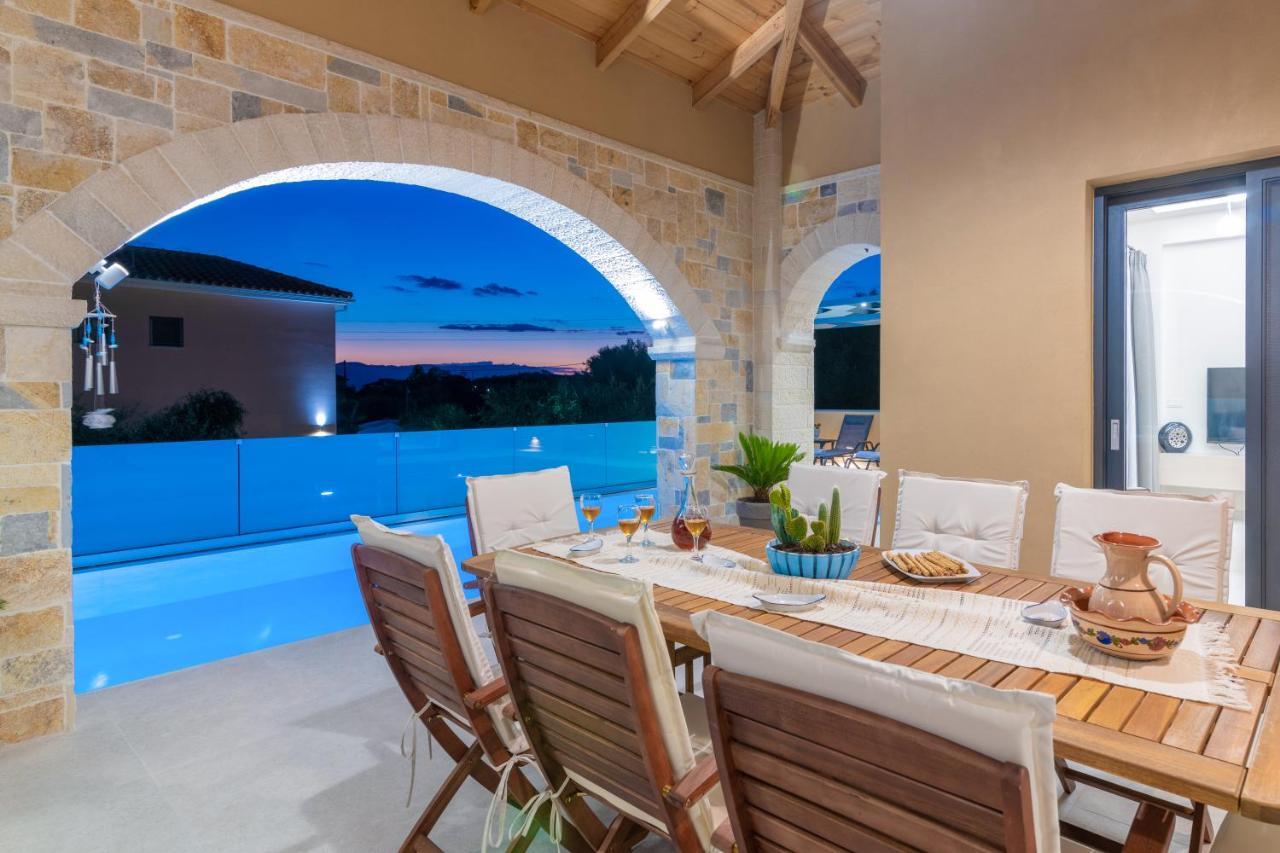 Romanza II Luxury Villa Kalamákion Exterior foto