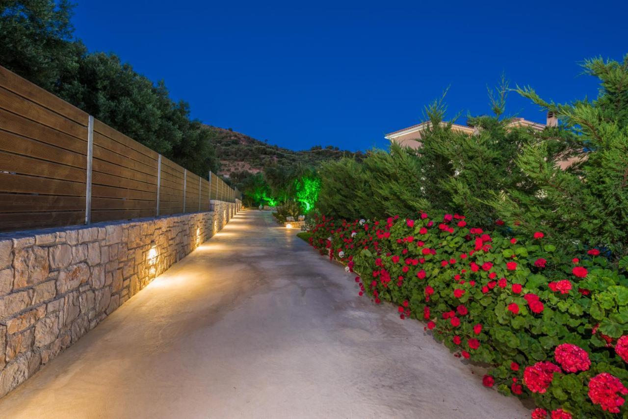 Romanza II Luxury Villa Kalamákion Exterior foto